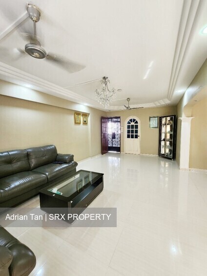 Blk 938 Tampines Avenue 5 (Tampines), HDB Executive #434024251